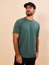 Lade das Bild in den Galerie-Viewer, Image 03: Uv Line T-Shirts Für Herren T-Shirt New Fit Textura Masc Verde Jade Upf50+