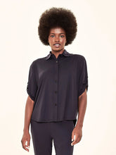 Lade das Bild in den Galerie-Viewer, Gallery: Uv Line Hemdblusenkleid Shirt Copa Black Upf50+