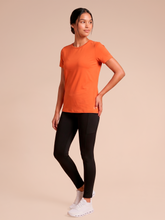Lade das Bild in den Galerie-Viewer, Image 03: Uv Line Strandtop T-Shirt Uvpro Fem Pitanga Upf50+