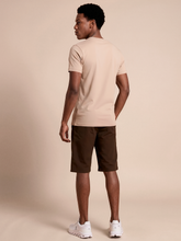 Lade das Bild in den Galerie-Viewer, Model Back: Uv Line T-Shirts Für Herren T-Shirt New Fit Masc Sand Upf50+
