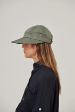 Lade das Bild in den Galerie-Viewer, Image 02: Uv Line Mützen Visor Nice Fem Militar Green Upf50+
