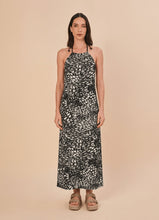 Lade das Bild in den Galerie-Viewer, Model Front: Uv Line Strandkleid High-Neck Dress Asas Upf50+
