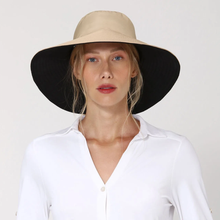 Lade das Bild in den Galerie-Viewer, Model Front: Uv Line Schlapphut San Diego Kaki/Preto
