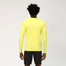 Lade das Bild in den Galerie-Viewer, Model Back: Uv Line Rashguard Longsleeve Uvpro Masc Yellow Upf50+
