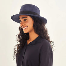 Lade das Bild in den Galerie-Viewer, Image 02: Uv Line Panamahut Hat Shanghai Imp Uni Navy Blue Upf50+
