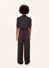 Lade das Bild in den Galerie-Viewer, Model Back: Uv Line Strandhosen Pantalona Preto Upf50+
