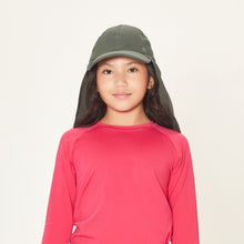 Lade das Bild in den Galerie-Viewer, Model Front: Uv Line Mützen Legionario Teens Verde Militar Upf50+
