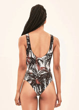 Lade das Bild in den Galerie-Viewer, Model Back: Uv Line Badeanzug Swimsuit Coqueiros Bege Upf50+

