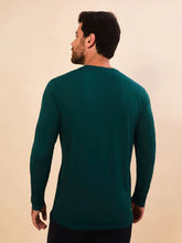 Lade das Bild in den Galerie-Viewer, Model Back: Uv Line Rashguard Longsleeve Masc New Fit Petroleo Upf50+
