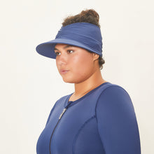 Lade das Bild in den Galerie-Viewer, Image 02: Uv Line Visor Visor Granada Eva Marinho Fosco Upf50+

