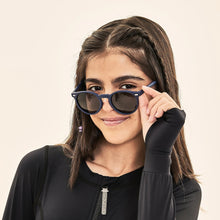 Lade das Bild in den Galerie-Viewer, Image 05: Uv Line Sonnenbrille Kids Sunglasses Marinho Uv400

