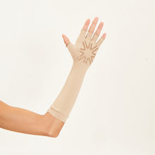 Lade das Bild in den Galerie-Viewer, Long Glove Chocolate UPF50+
