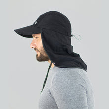 Lade das Bild in den Galerie-Viewer, Model Back: Uv Line Legionärshut Neck Cap Africa 2021 Masc Black Upf50+

