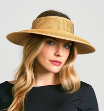 Lade das Bild in den Galerie-Viewer, Model Front: Uv Line Visor Visor Siena Imp Fem Wheat Upf50+
