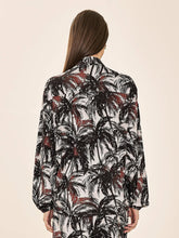 Lade das Bild in den Galerie-Viewer, Model Back: Uv Line Hemdblusenkleid Shirt Vitoria Coqueiros Upf50+
