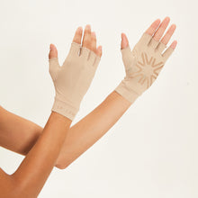 Lade das Bild in den Galerie-Viewer, Medium Glove Beige UPF50+

