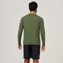 Lade das Bild in den Galerie-Viewer, Model Back: Uv Line Rashguard Camiseta Uvpro Ml Verde Militar Upf50+
