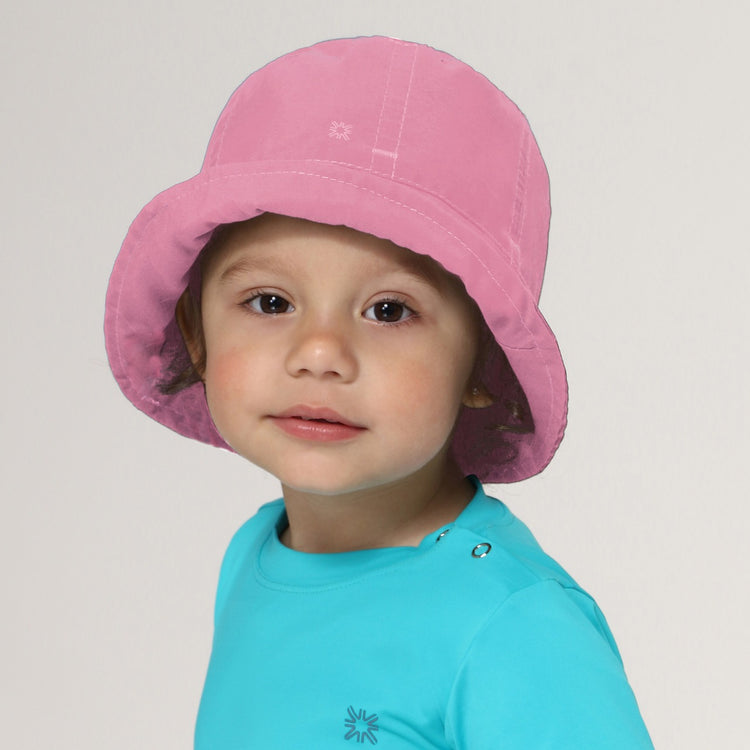Model Front: Uv Line Eimerhut Napoli Basic Kids Rosa Chiclete Upf50+