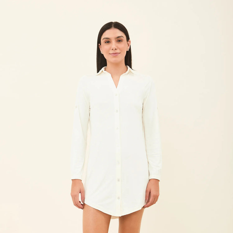 Model Front: Uv Line Hemdblusenkleid Shirtdress Copenhagen Offwhite Upf50+